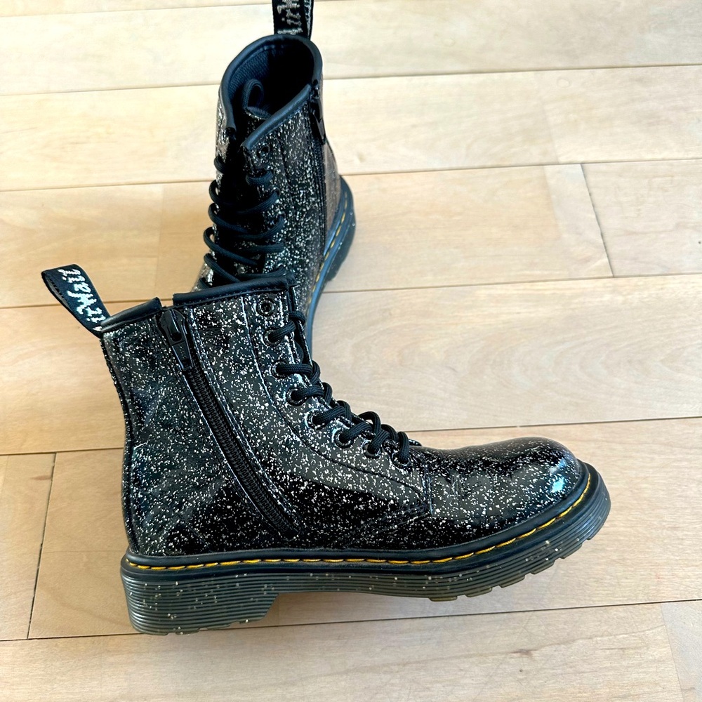 Dr. Marten’s Girls 1460 Glitter Lace Up Boots